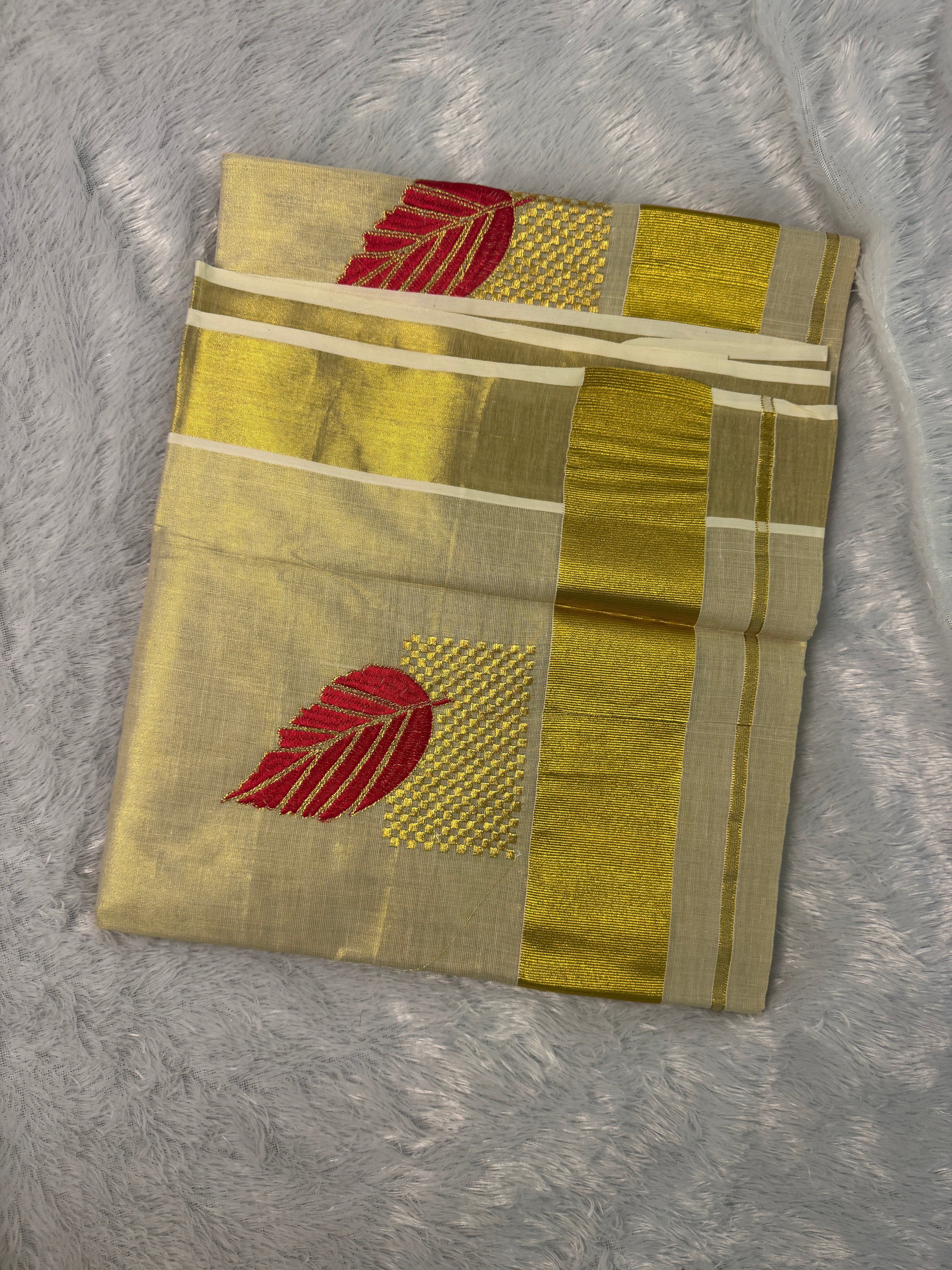 Gilded Shimmer Tissue Kerala Saree with Contemporary Leaf & Zari Grid Embroidery