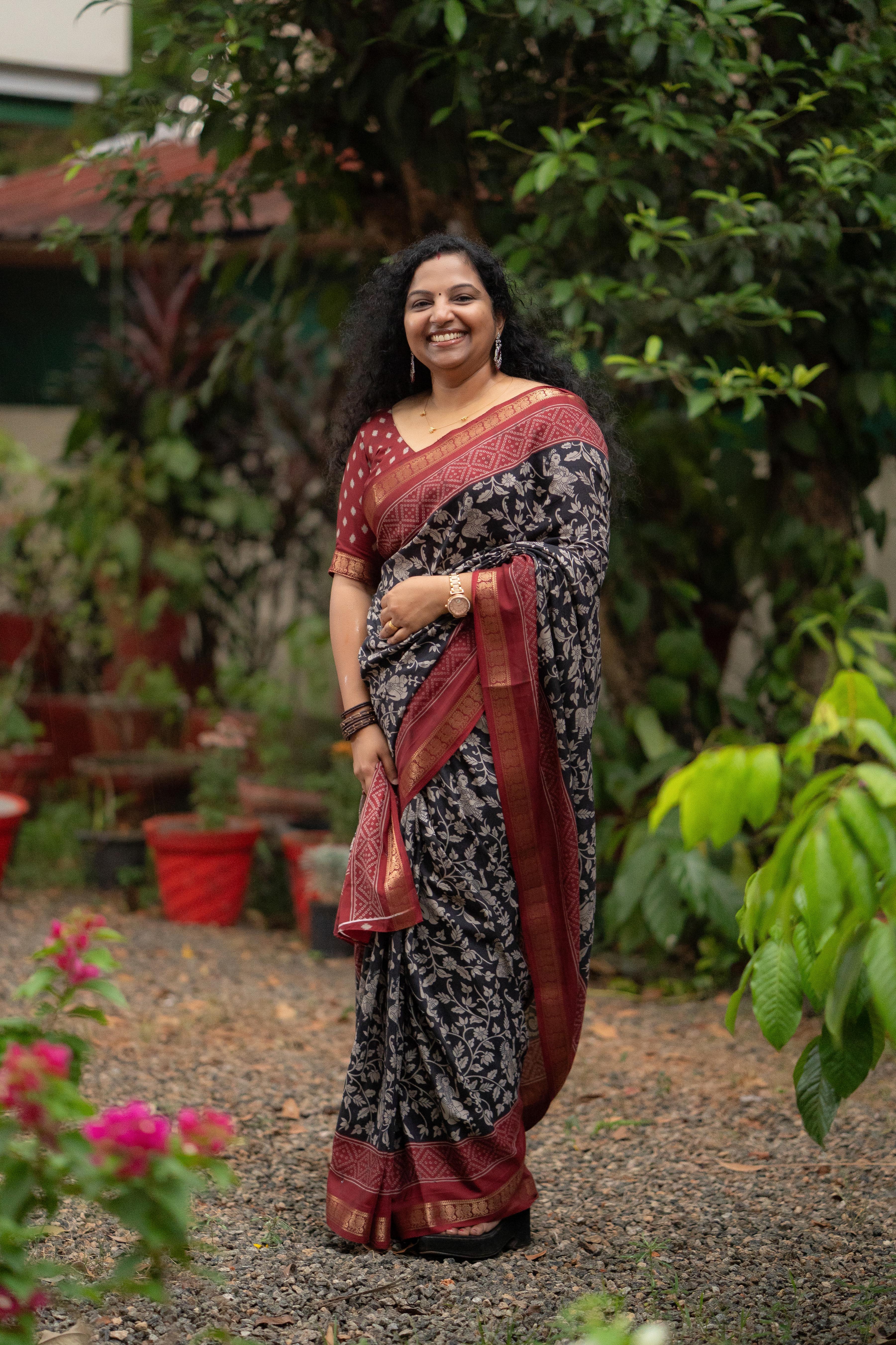 Mangalagiri Soft Silk Saree in Jet Black and Maroon with Zari Border