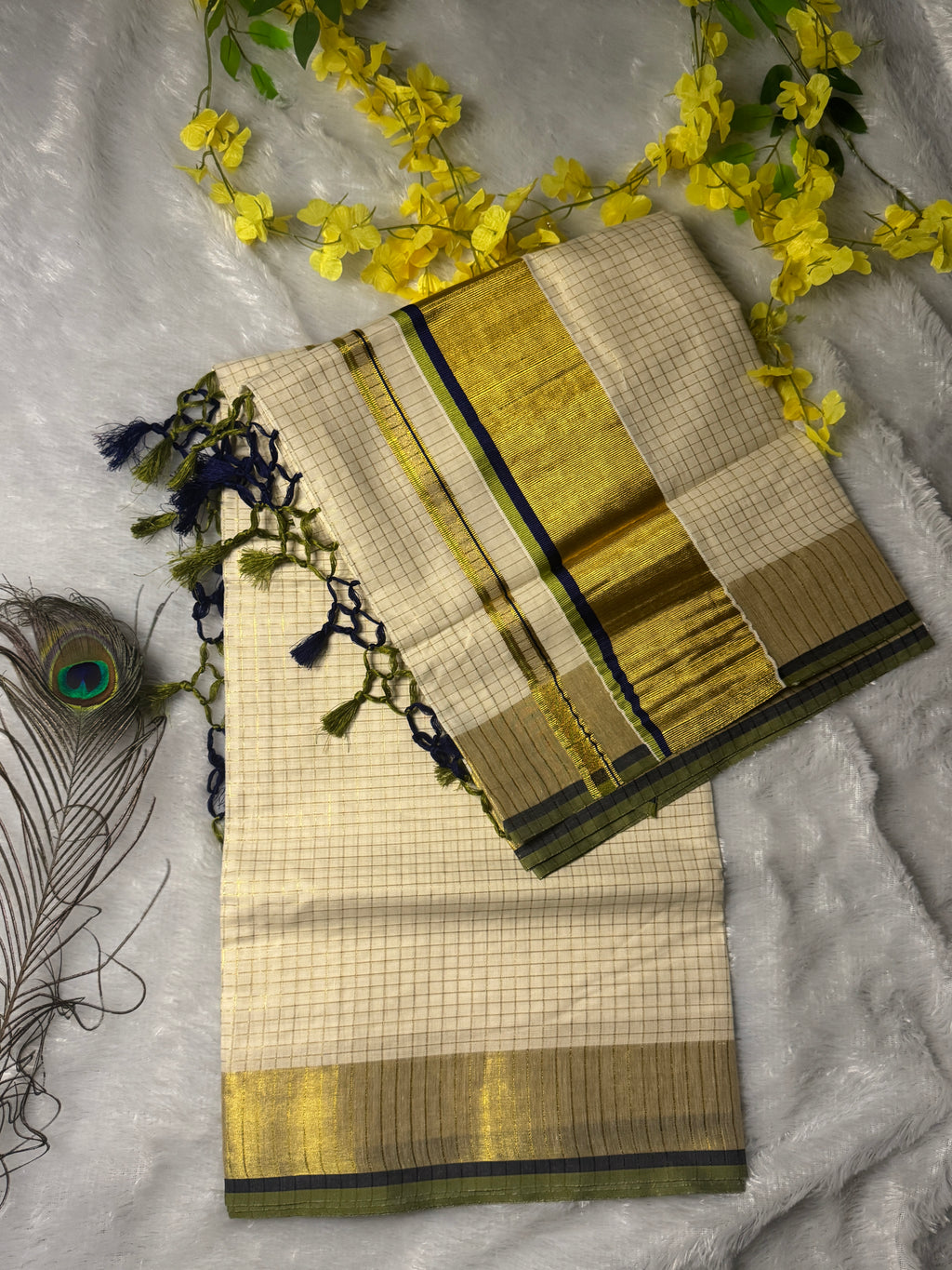 Kasavu Saree