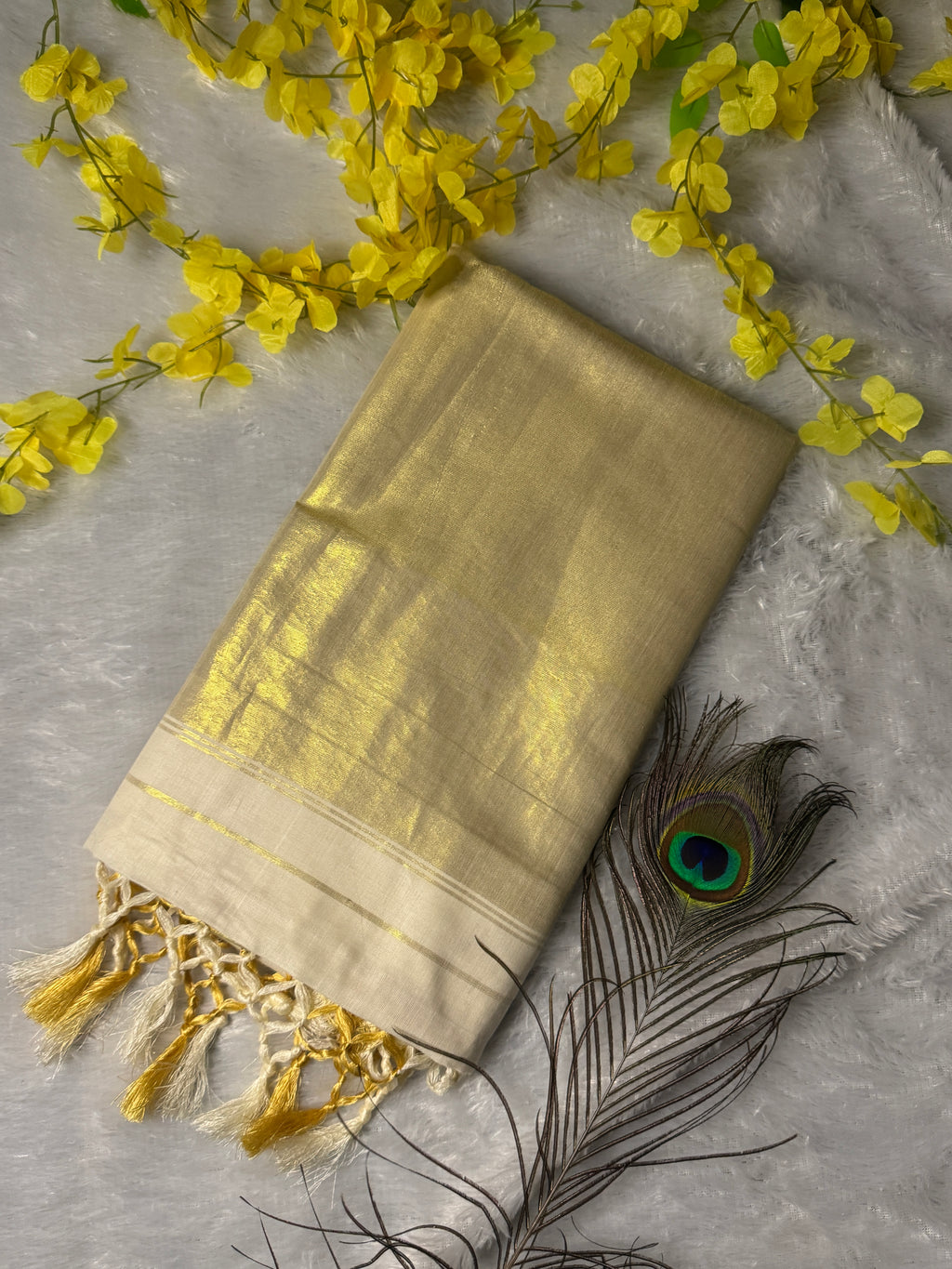 Kasavu Saree