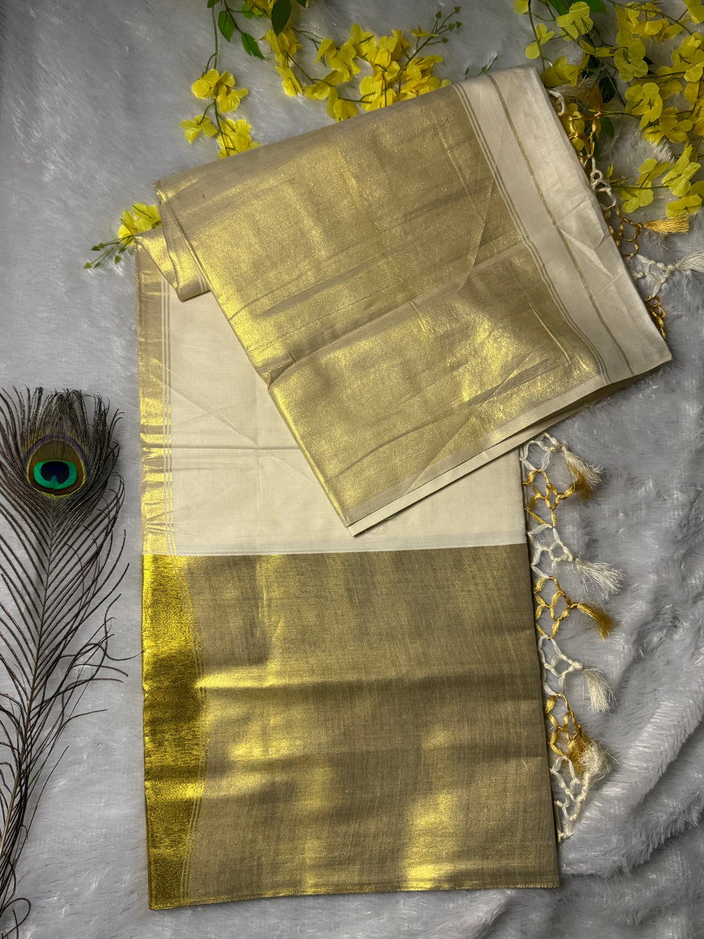 Kasavu Saree