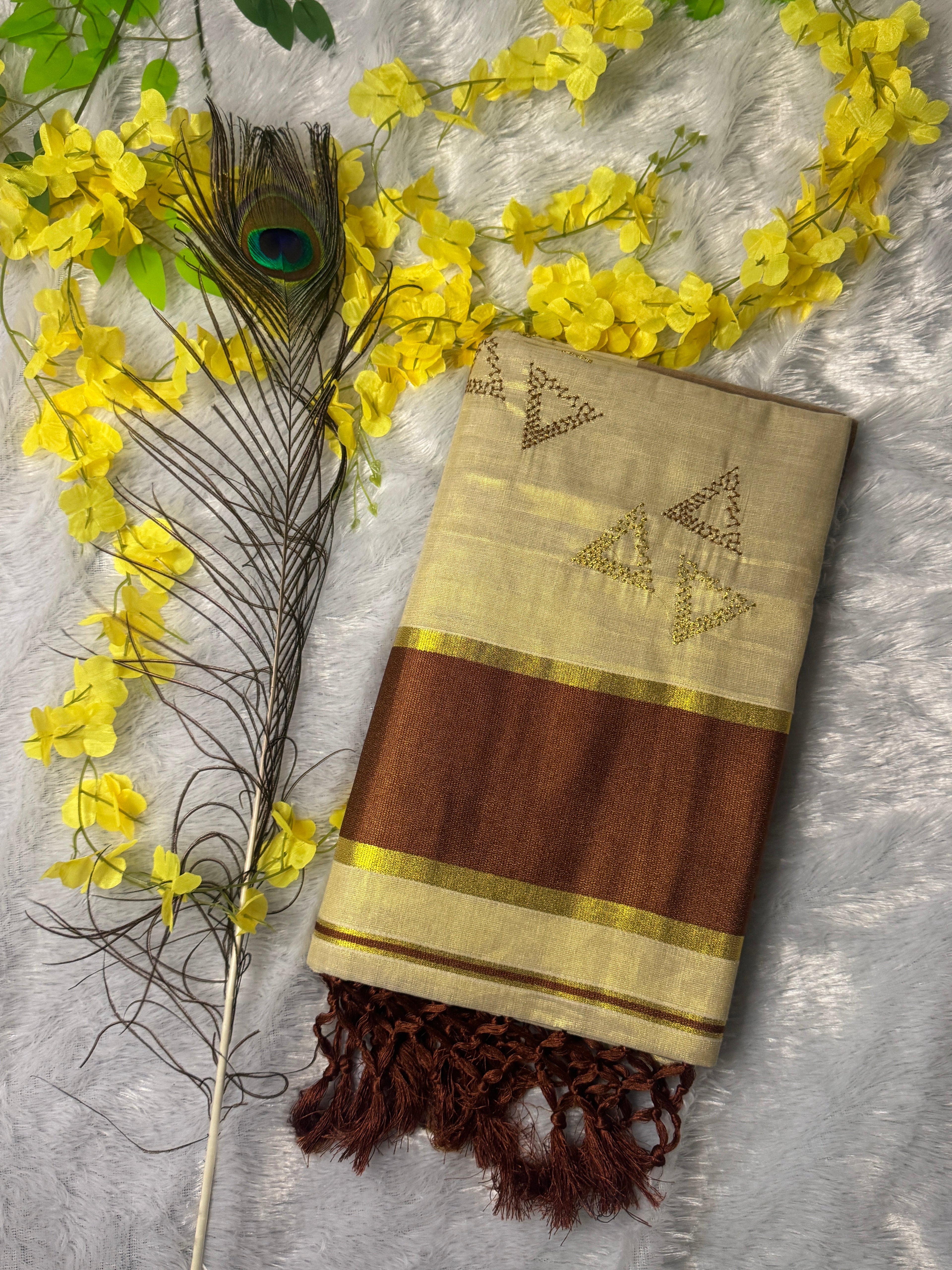 Kasavu Saree