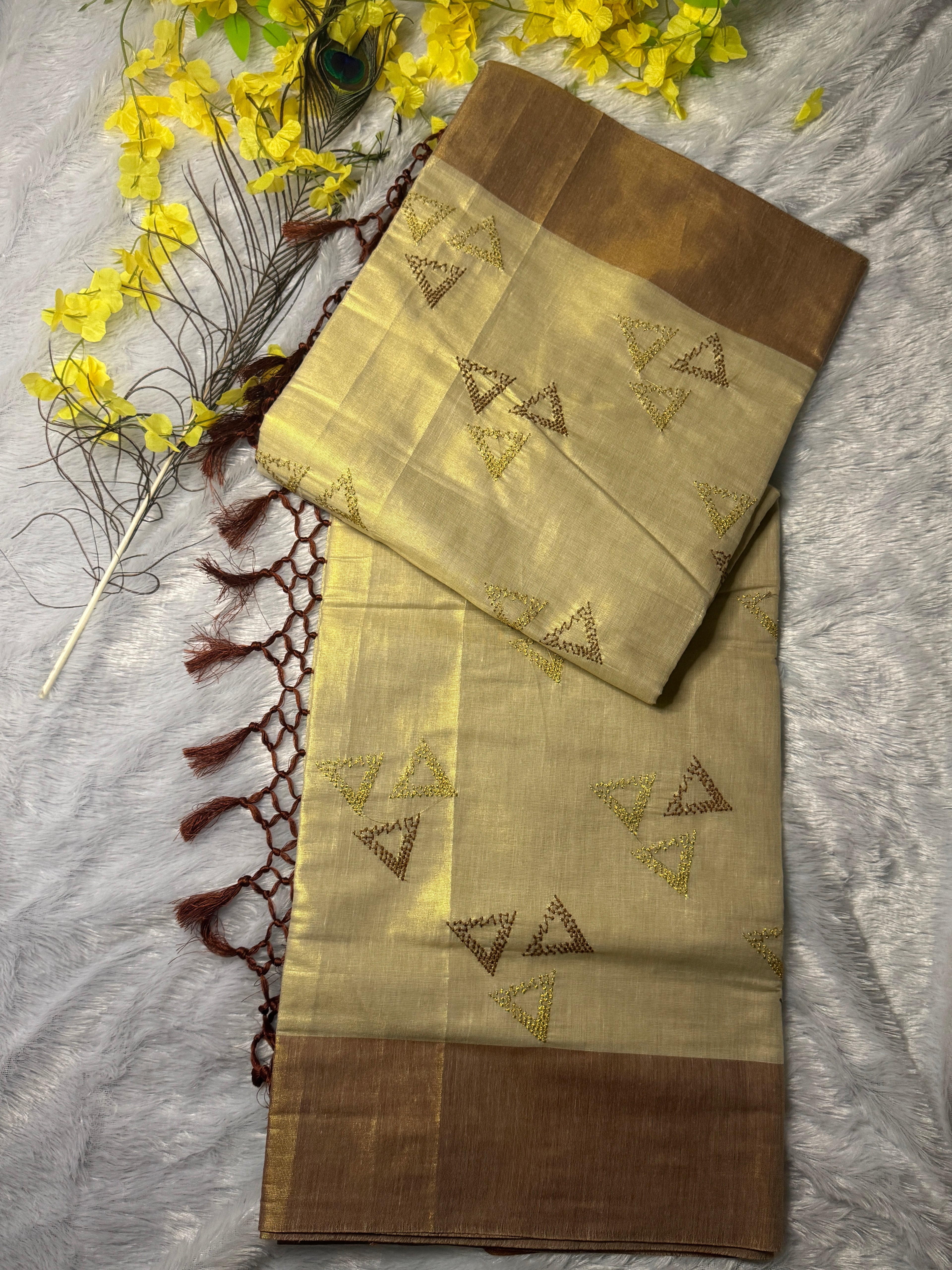 Kasavu Saree