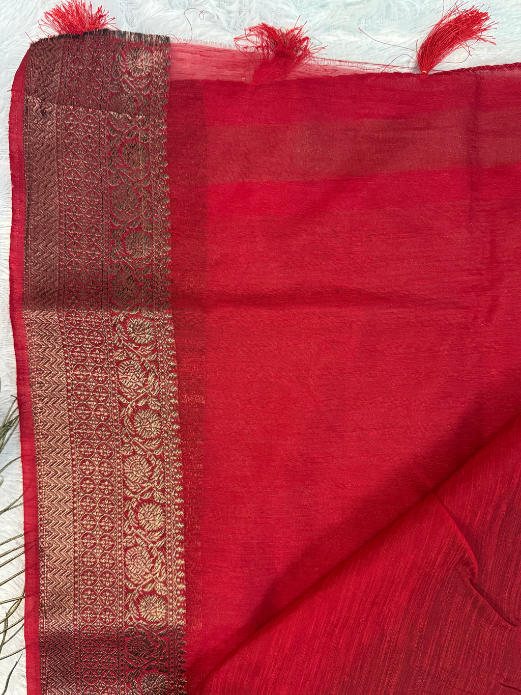 Semi Linen