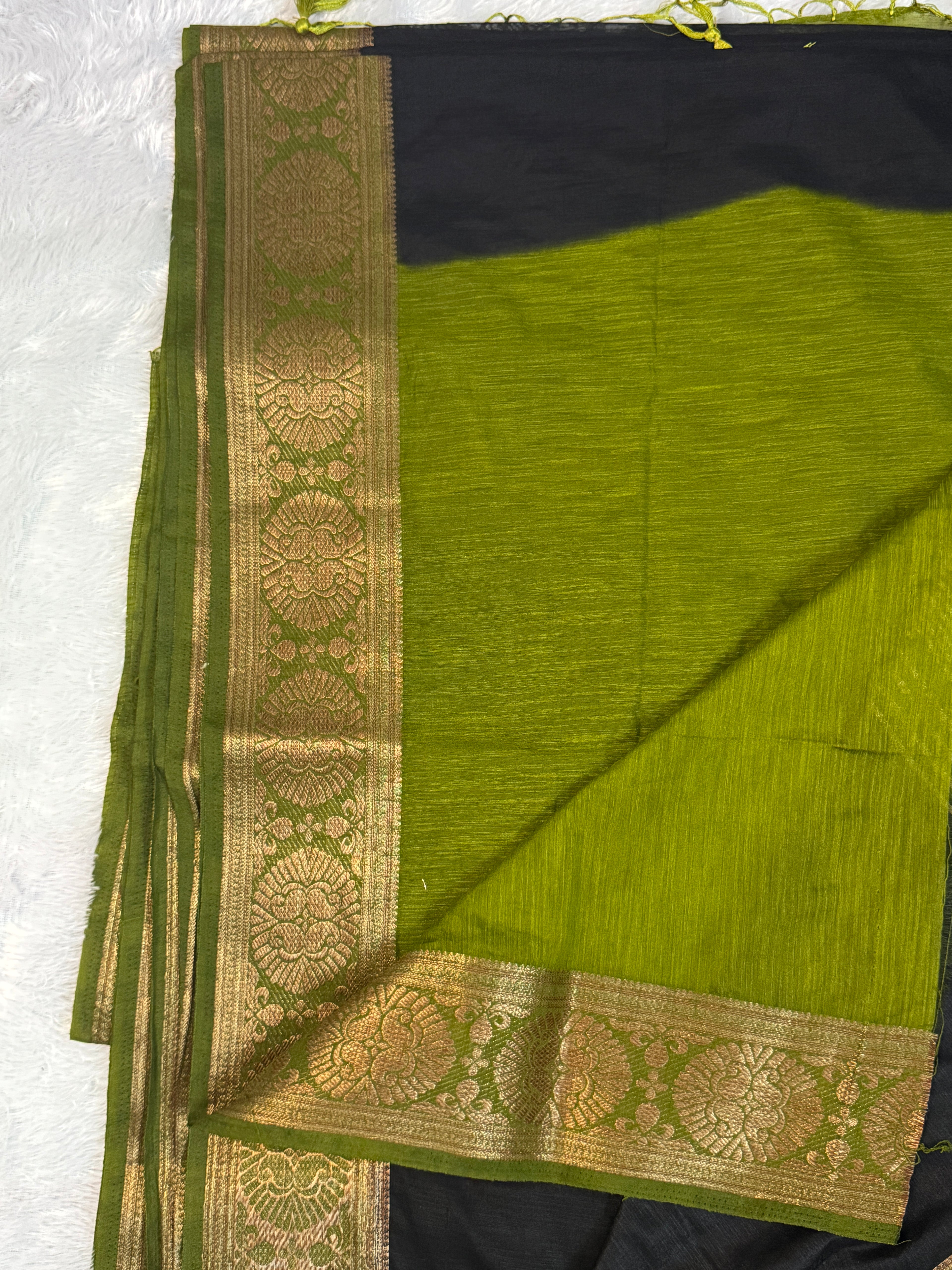 Semi Linen Saree