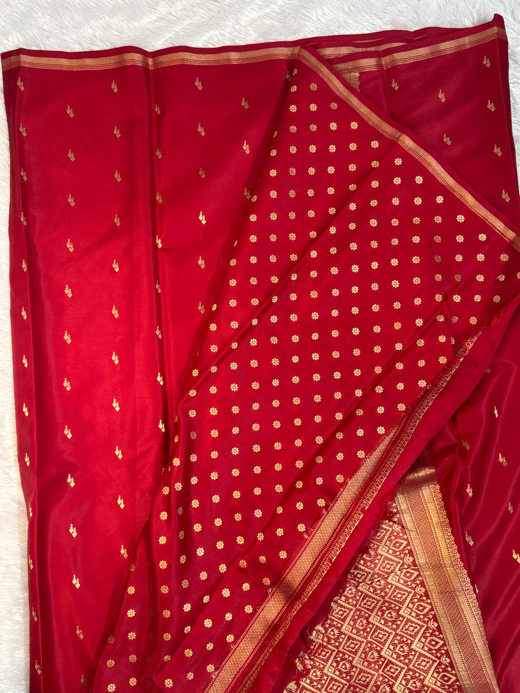 Pure Gajji Silk Saree with All-Over Zari Buttis & Intricate Brocade Pallu